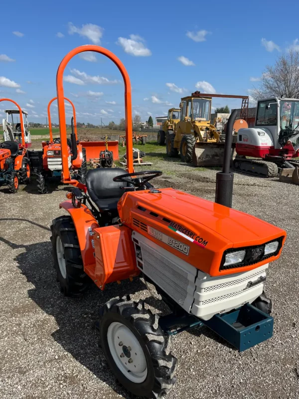 Kubota B-1200